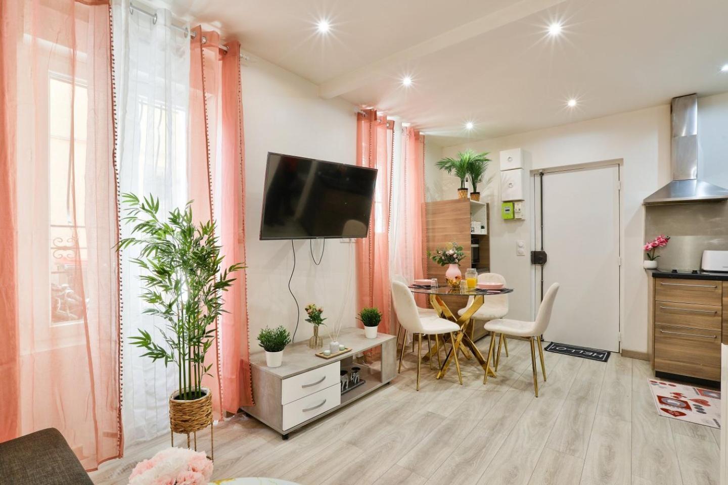 Le Nid Douillet Appartement Confortable A 5 Min Du Stade De France Et Proche De L'Aeroport Cdg Saint-Denis  Luaran gambar