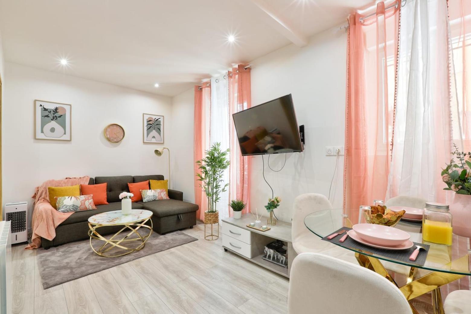Le Nid Douillet Appartement Confortable A 5 Min Du Stade De France Et Proche De L'Aeroport Cdg Saint-Denis  Luaran gambar