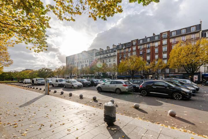 Le Nid Douillet Appartement Confortable A 5 Min Du Stade De France Et Proche De L'Aeroport Cdg Saint-Denis  Luaran gambar